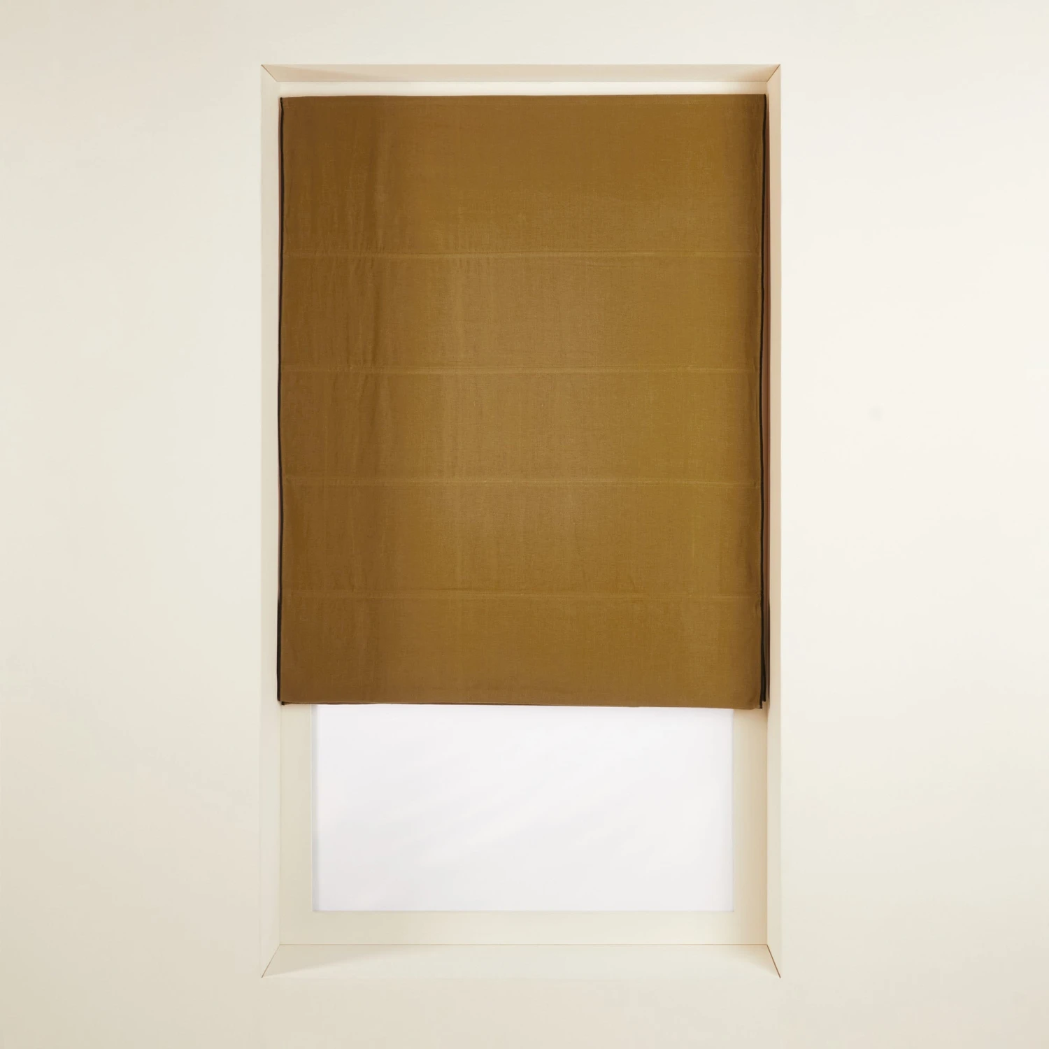 Store Bateau Occultant CARLINA Bronze Et Bourdon Noir 1 Store Bateau Occultant CARLINA Bronze Et Bourdon Noir