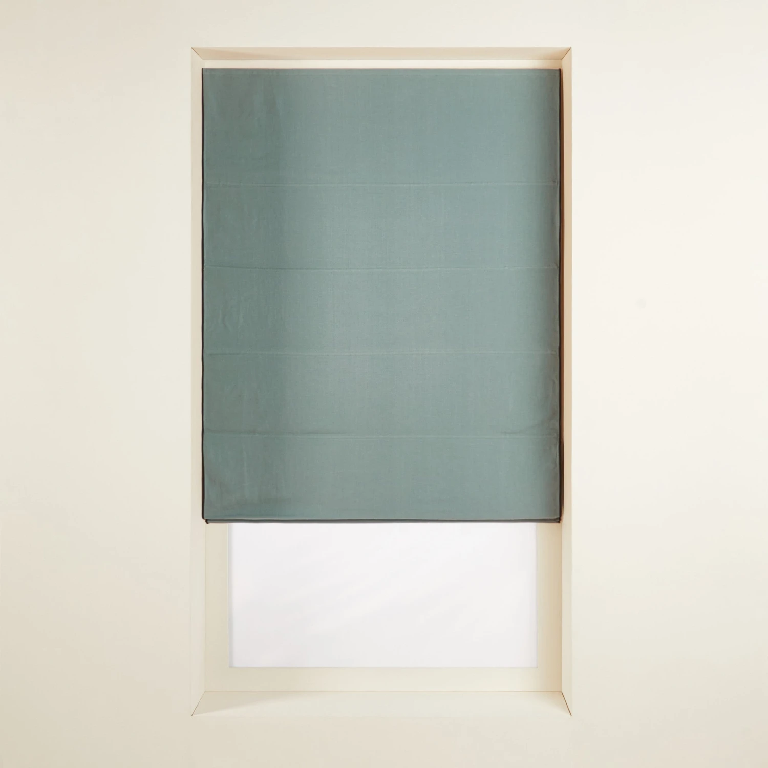 Store Bateau Occultant CARLINA Vert De Gris Et Bourdon Noir 3 Store Bateau Occultant CARLINA Vert De Gris Et Bourdon Noir – Image 3