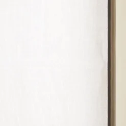 Store Bateau Occultant CARLINA Blanc Pur Et Bourdon Noir 11 Store Bateau Occultant CARLINA Blanc Pur Et Bourdon Noir -Décoration & meubles pour la maison store bateau occultant CARLINA 007339 WG 6